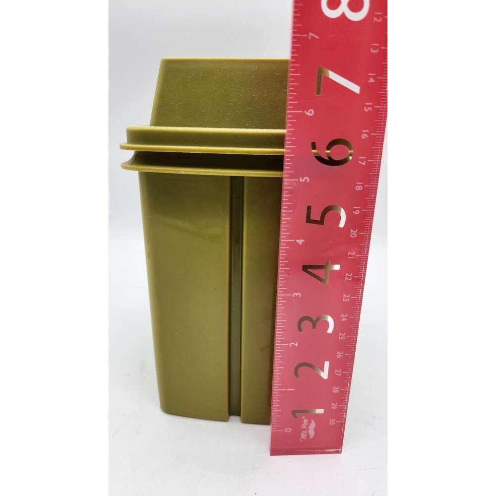 Vintage Tupperware Green Pick-A-Deli Pickle Keeper # 1330-5 w/ lid/tray - Picture 6 of 6